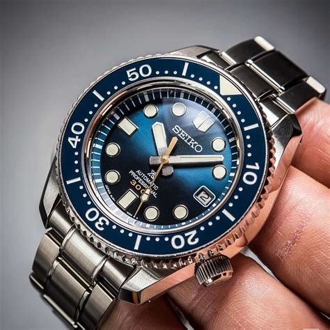 seiko marine master 300 automatic.